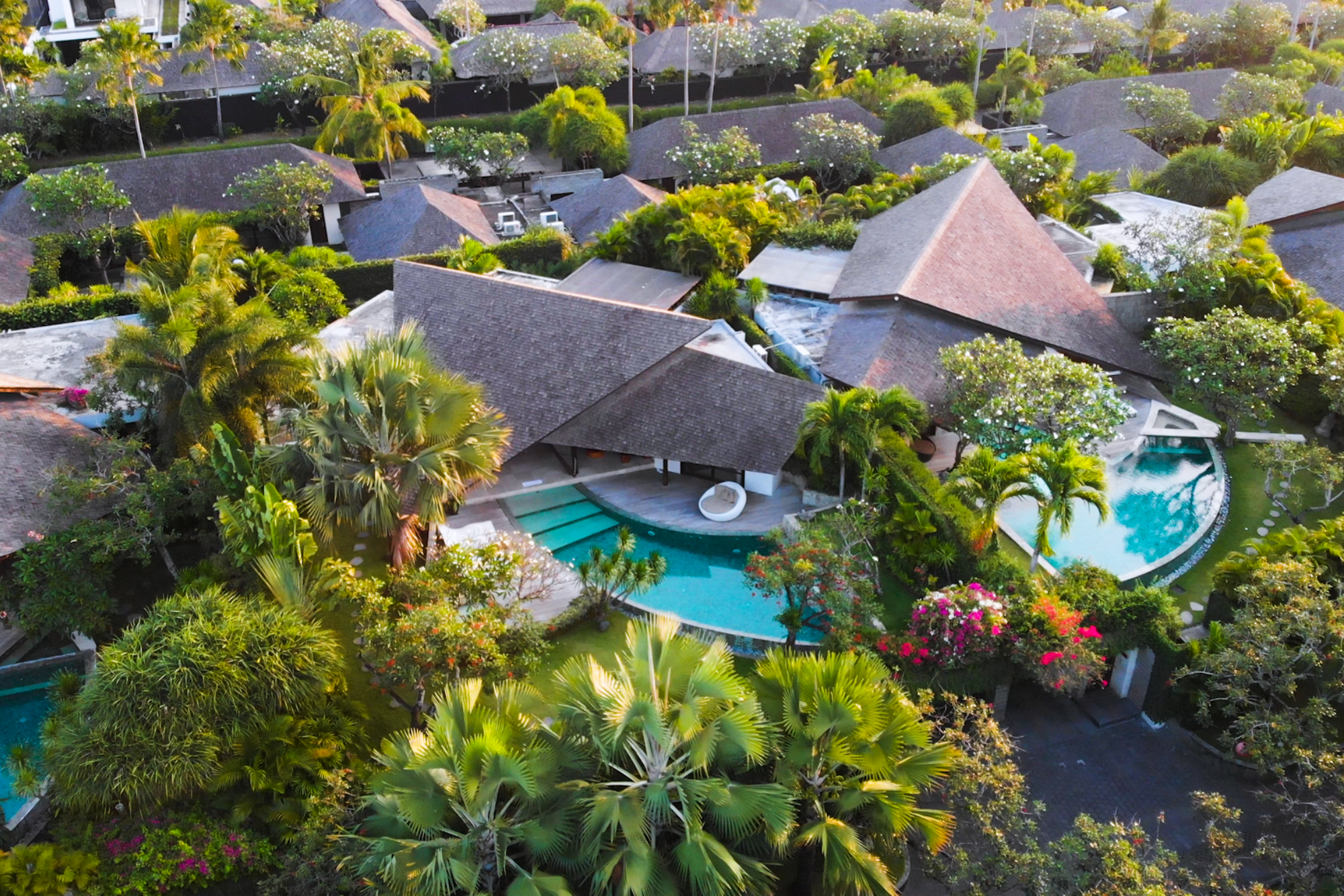 The Heart of The Layar: Our Dedicated Team Makes Your Stay Unforgettable